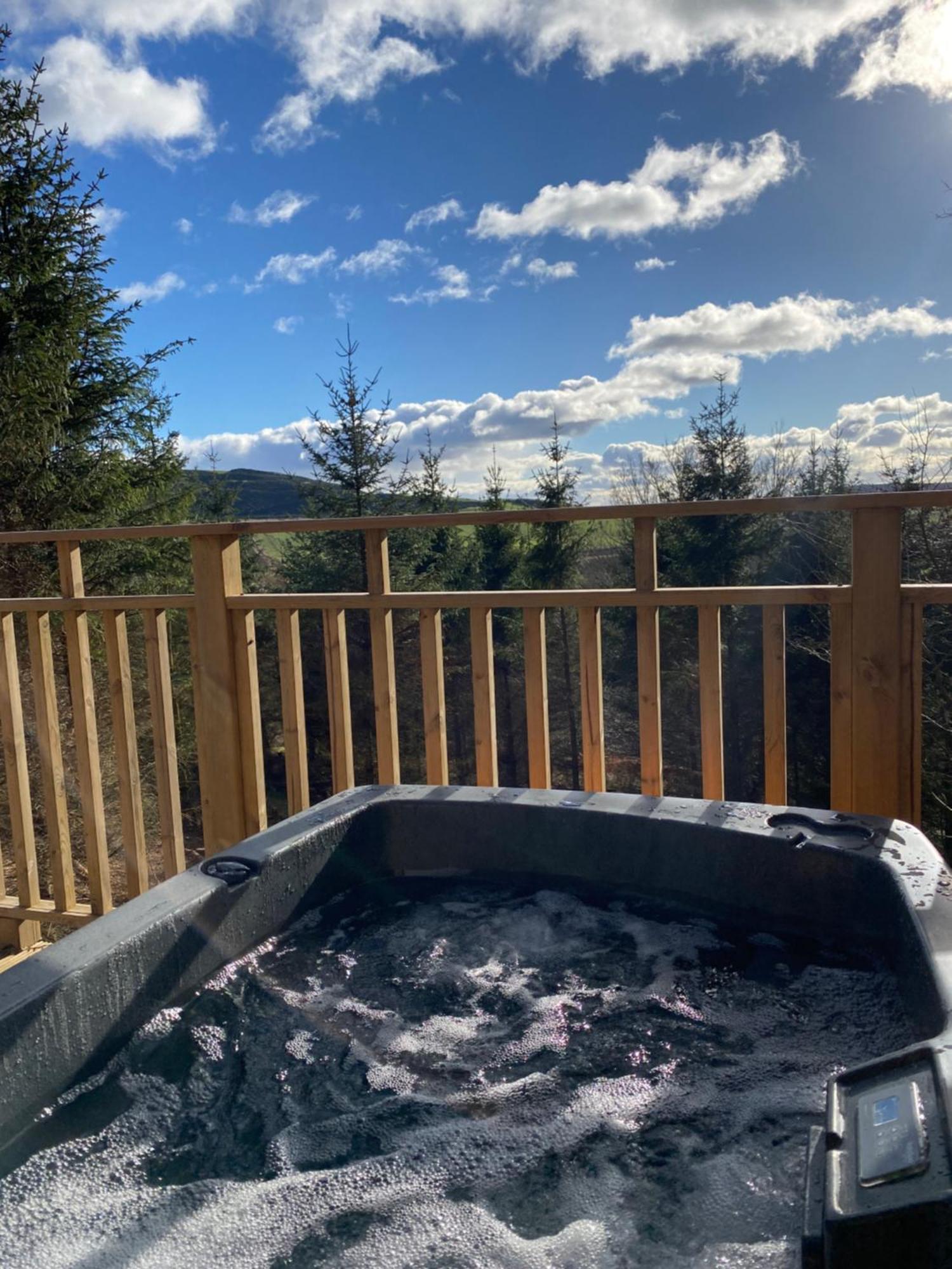 Acorn Lodge With Hot Tub Cupar Luaran gambar